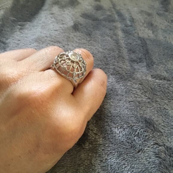 Sterling Silver Unique Round Crystal Ring - Picture 6 of 8